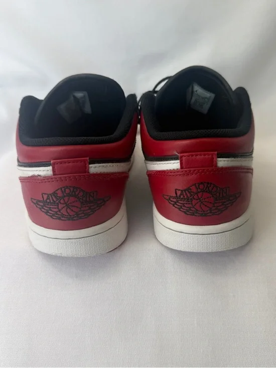 Men’s Air Jordan 1 Low (553558-066) - Picture 7 of 11